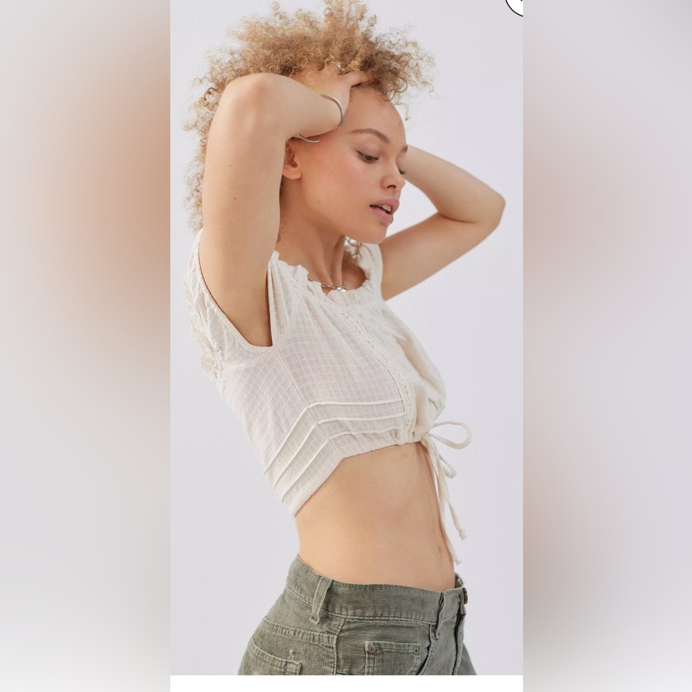 Urban Outfitters Natasha Crop Top Ivory. Size Small NWOT - Picture 3 of 17